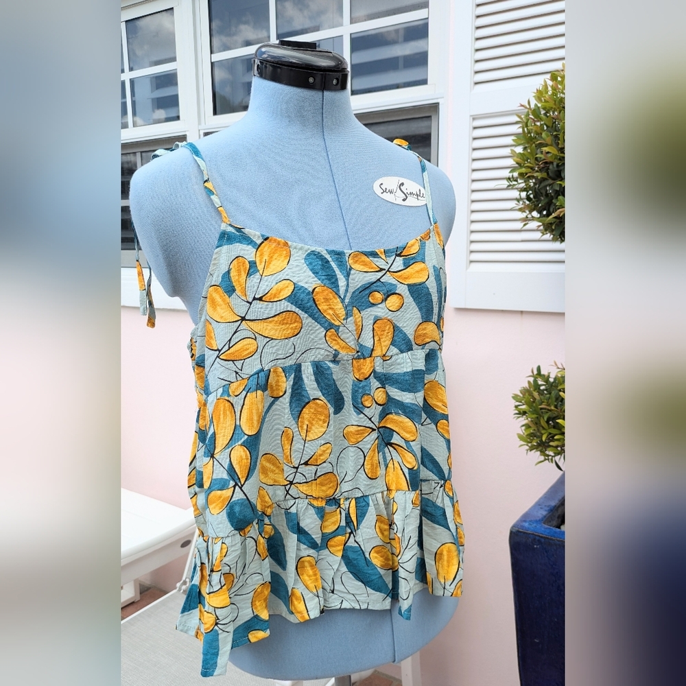 Leaf Baby Doll Women's L Top NWOT